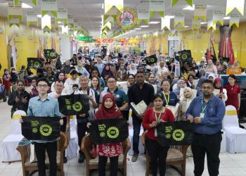 MDBG TERUS PERKASA KEMPEN SIFAR BEG PLASTIK DEMI KELESTARIAN BATU GAJAH